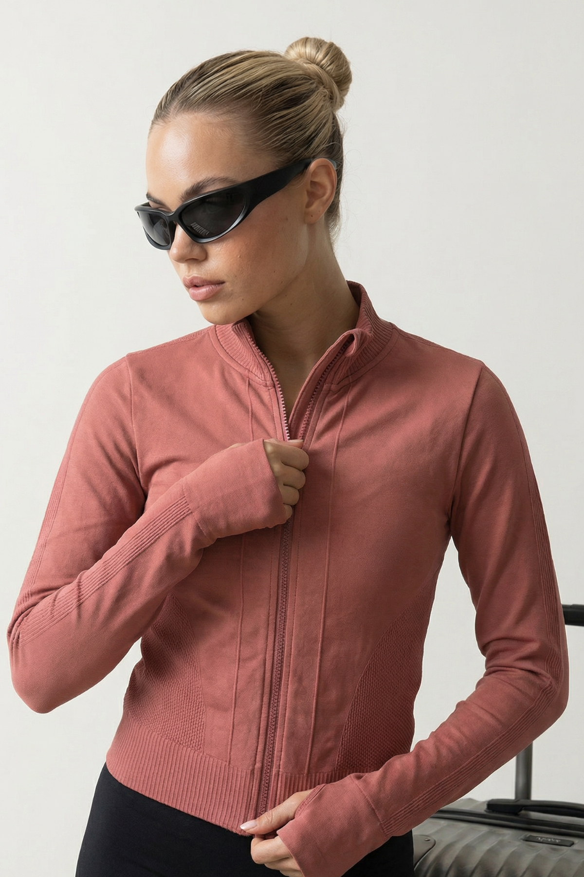 FREYA – Dusty Rose Seamless Zip Jacket
