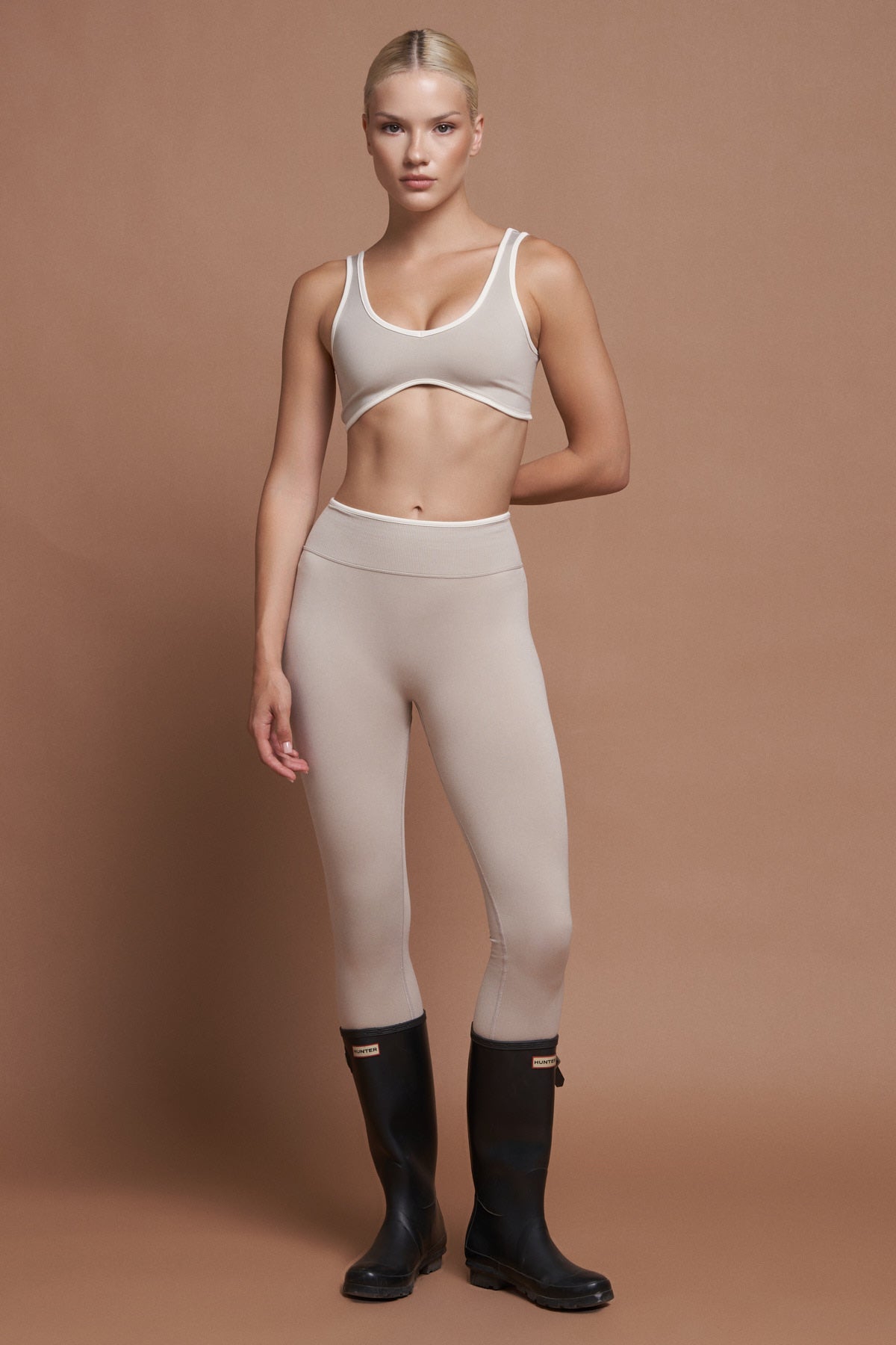 NAIA – Gray Two-Tone Seamless Sports Bra