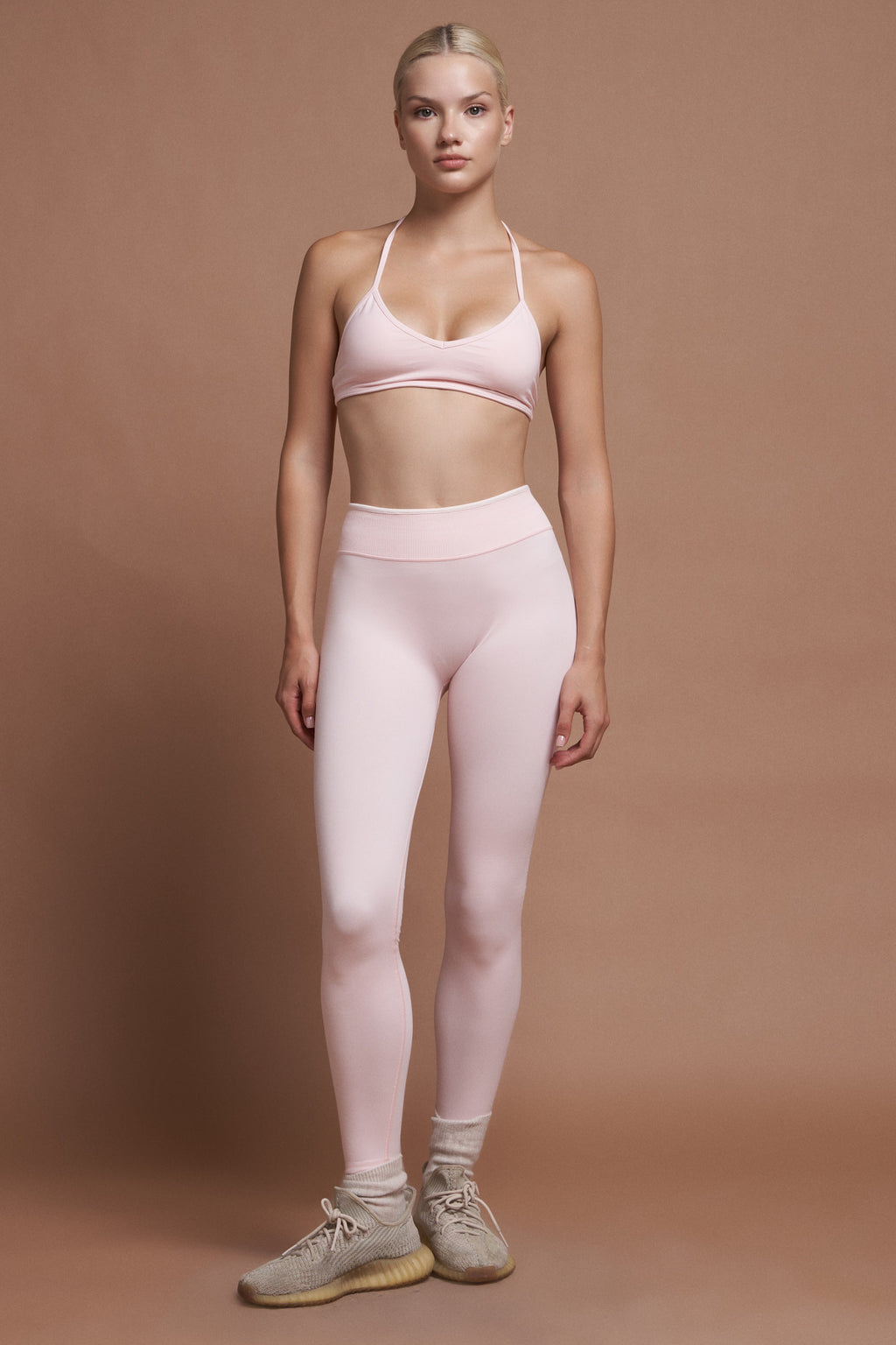 FERRA – Pink Seamless Sports Bra