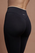 Sierra Black Two-Tone Seamless Scrunch Shaping Leggings