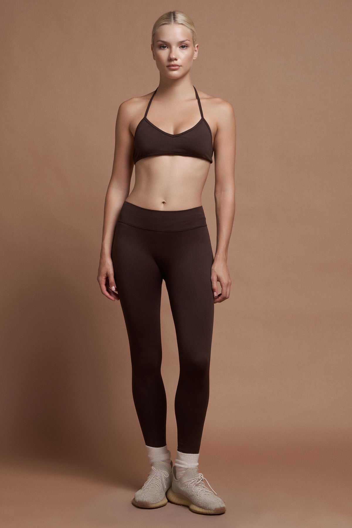 FERRA – Brown Seamless Sports Bra