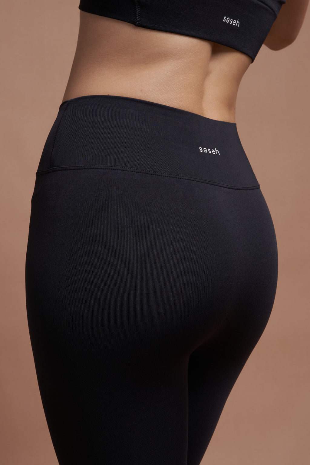 IVY – Rutched Black Seamless Leggings