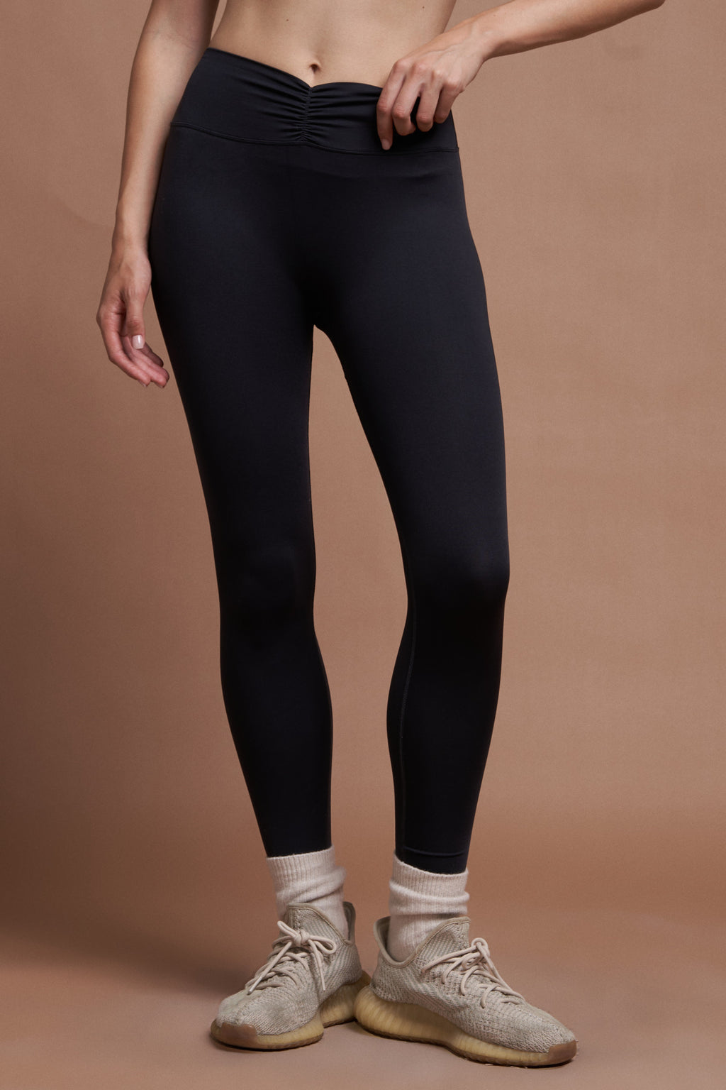 IVY – Rutched Black Seamless Leggings
