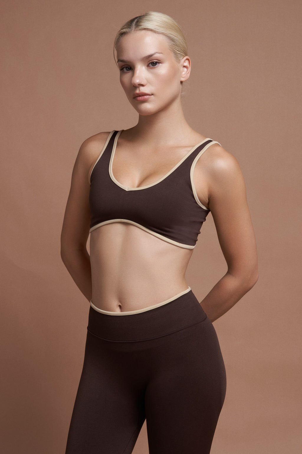 NAIA Brown Two - Tone Seamless Sports Bra