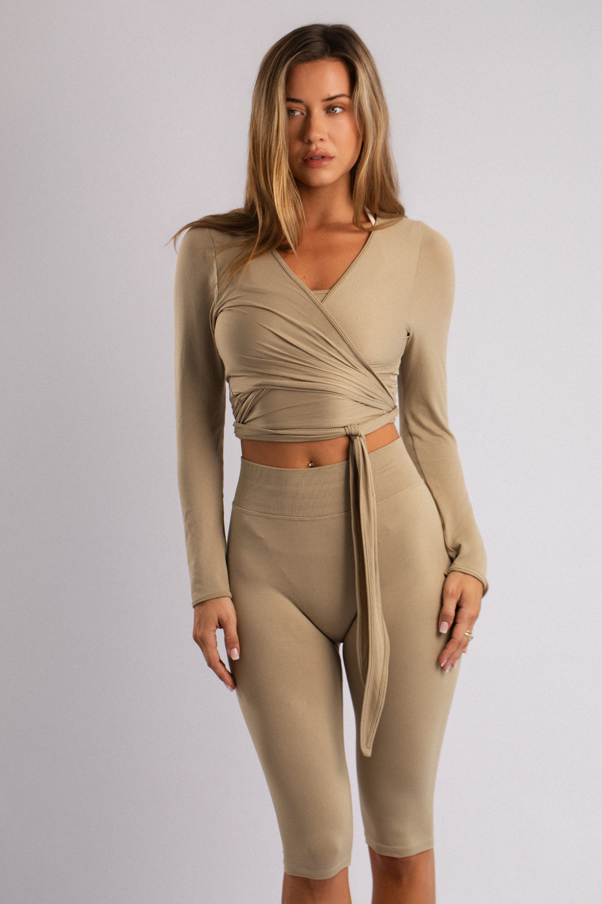 High-Waist Seamless Capri Leggings Beige