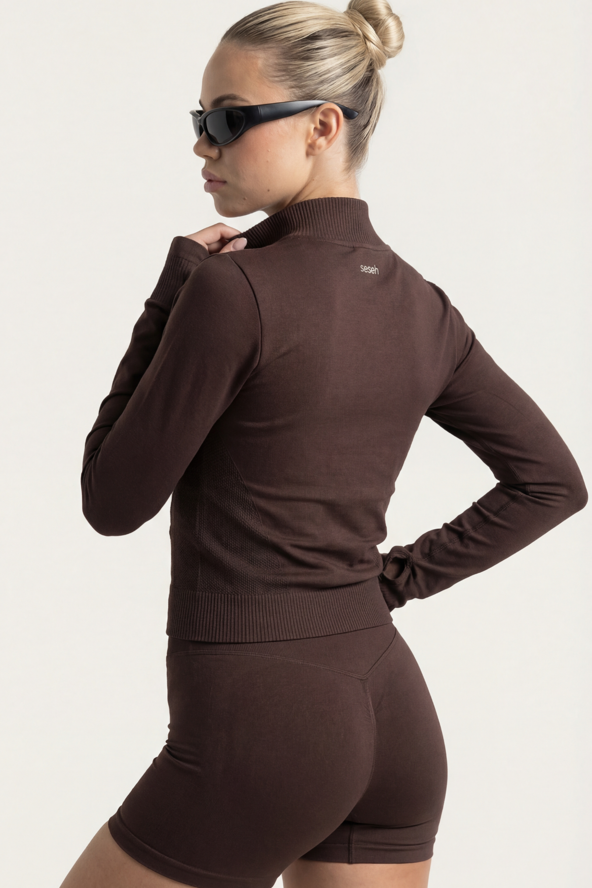 FREYA – Brown Seamless Zip Jacket