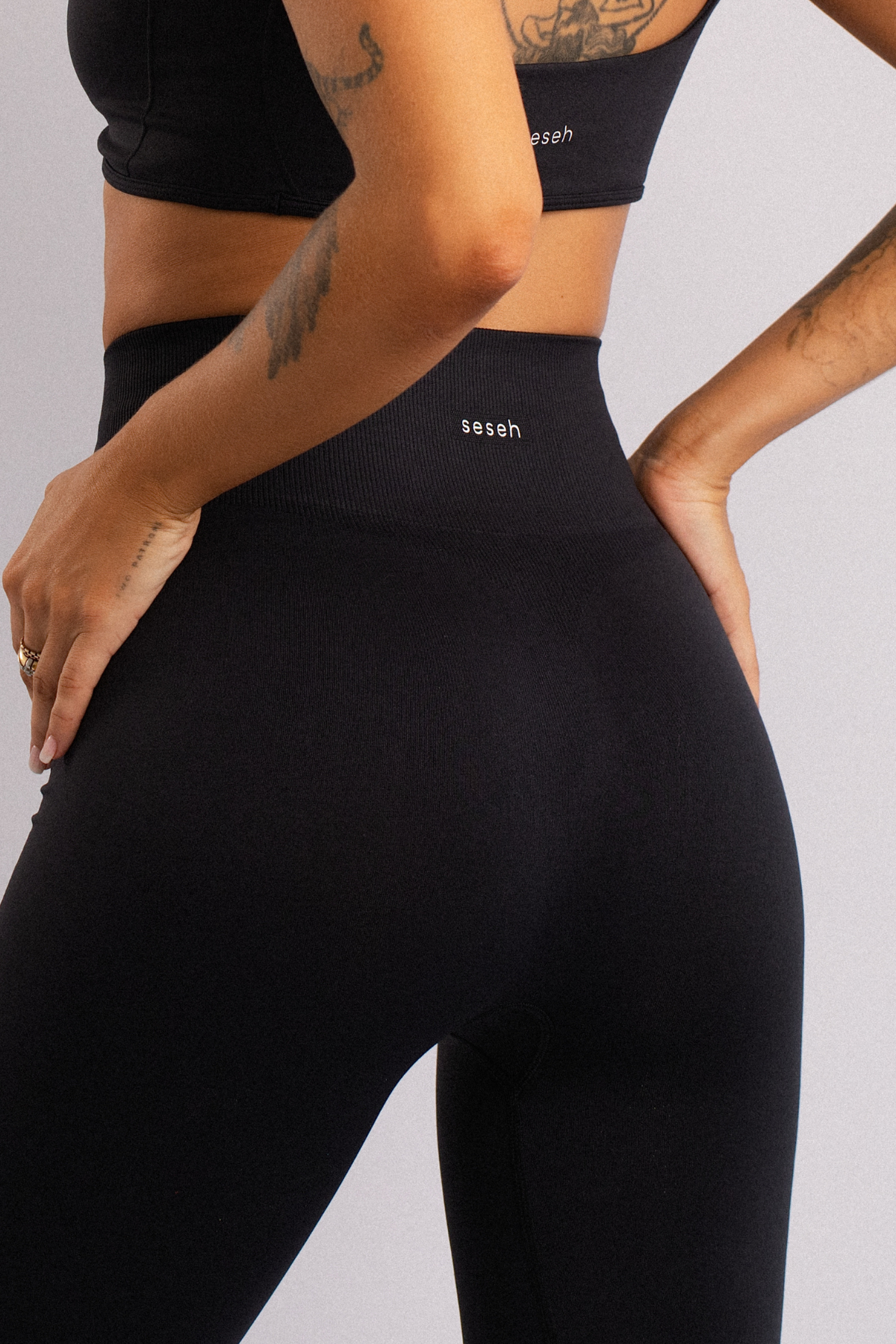 Seamless High-Waist Flare Leggings Black